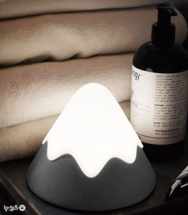 چراغ خواب لمسی سیلیکونی رو میزی شارژی طرح کوه برفی - همراه با کابل شارژ