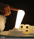 چراغ خواب رو میزی شارژی مدل دنده‌ای - همراه با کابل شارژ