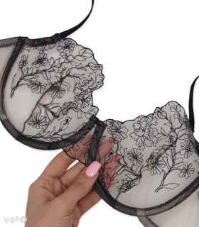 ست شورت و سوتین توری فنردار برتا گلدوزی کد 2020KZ