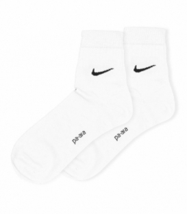 جوراب نیم ساق پاآرا طرح Nike سفید