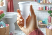 دستشویی‌ رفتن با کاپ قاعدگی
