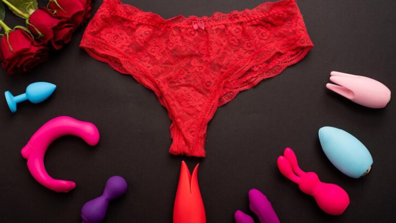 شورت ویبراتور Bondara Flirt Ruby ترکیبی از جذابیت، راحتی و تحریک هدفمند است. 